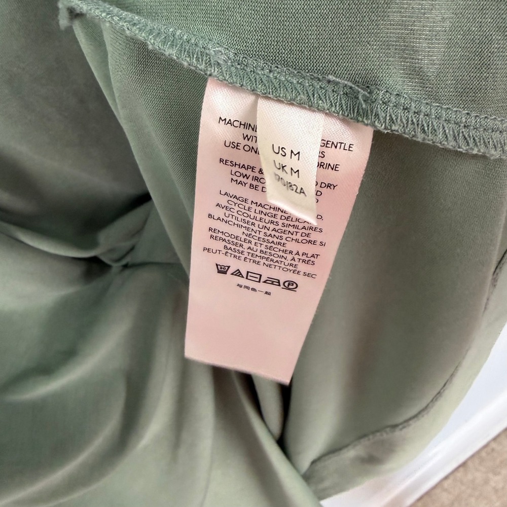 Anthropologie Juni Midi Skirt Light Green Twist Front Slit Elegant Size Medium - Picture 9 of 9